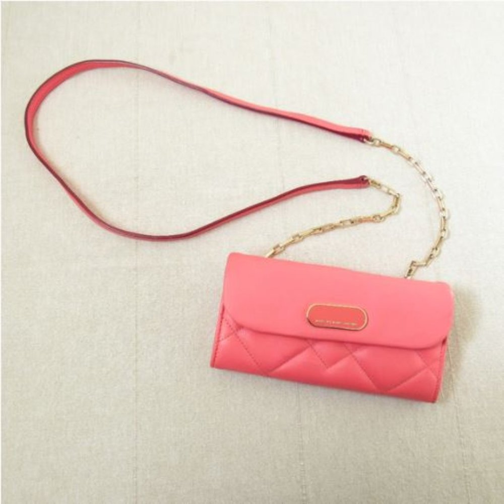EUC Marc Jacobs Pink Quilted Leather Crossbody